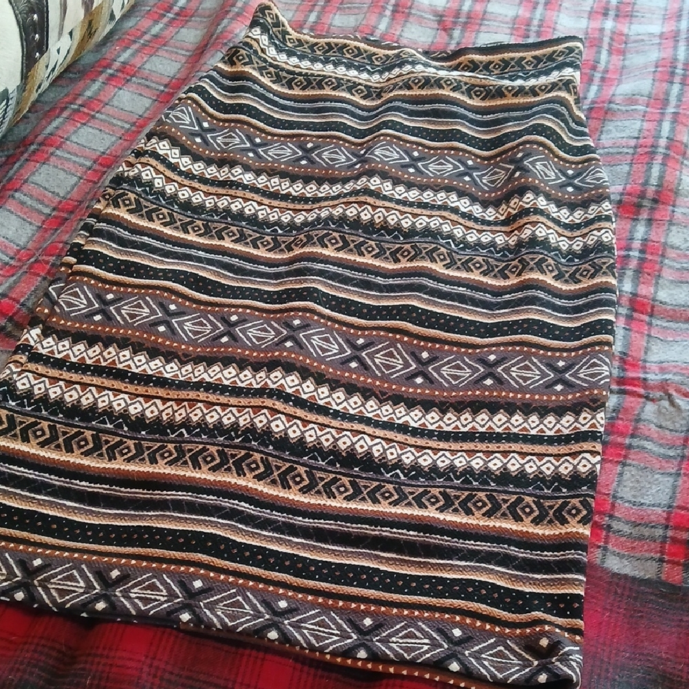 Elegant Patterned Pencil Skirt